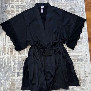 Savage X Fenty Black Satin Robe with Lace Trim